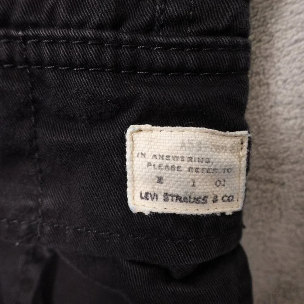Levi's Cargo Shorts men's 33 black red tab‎ 11